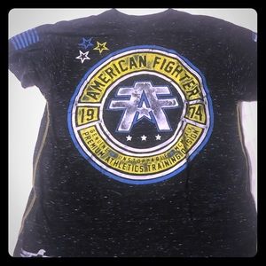 Men’s medium American fighter tshirt